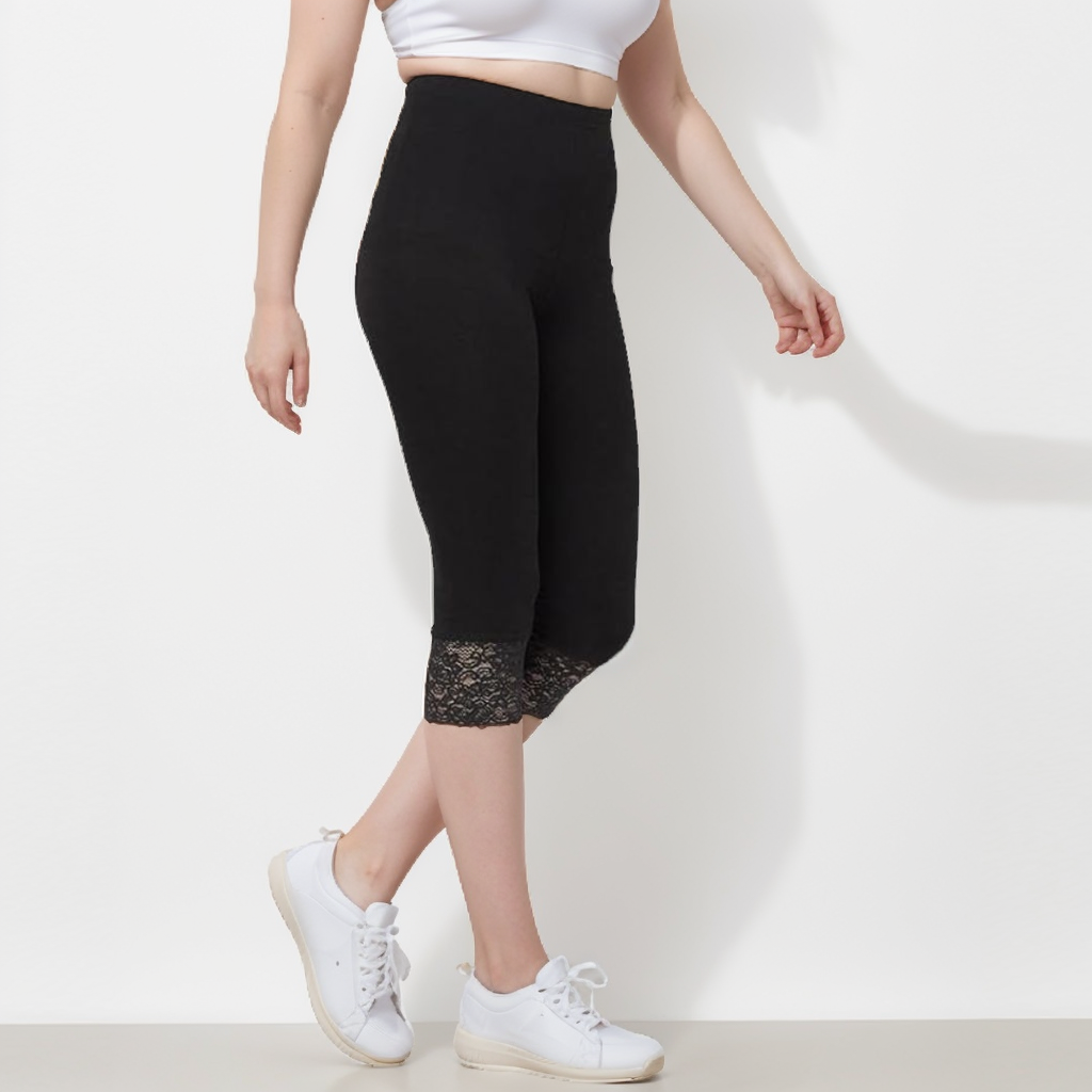 LUXE DIVA Women's Plus Size Lace Trim Capri Leggings Stretch Crop Leggings Summer Tights PantsS-3XL