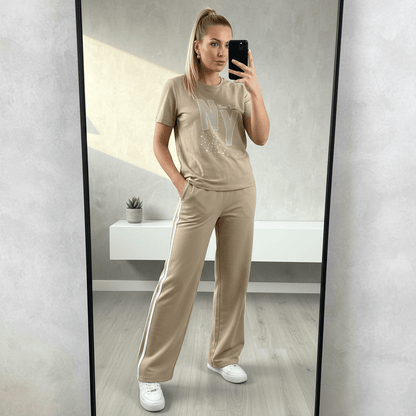2PC New York Contrast Top with Adjustable Trousers – Stylish Spring Summer Co - Ord Set for Casual & Chic Everyday Wear - LUXE DIVA2PC New York Contrast Top with Adjustable Trousers – Stylish Spring Summer Co - Ord Set for Casual & Chic Everyday WearLUXE DIVALUXE DIVA2PCNYSSTroSetBeige6-122PC New York Contrast Top with Adjustable Trousers – Stylish Spring Summer Co - Ord Set for Casual & Chic Everyday Wear6 - 12Beige