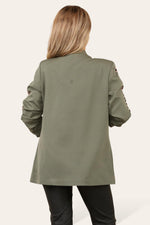 Load image into Gallery viewer, LUXE DIVA Ladies rouge leopard on sleeve Italien  blazer 2 front flap pockets
