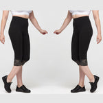 Load image into Gallery viewer, LUXE DIVA Women&#39;s Plus Size Lace Trim Capri Leggings Stretch Crop Leggings Summer Tights PantsS-3XL
