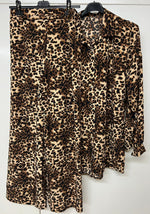 Load image into Gallery viewer, LUXE DIVA LADIES  2 PIECE BROWN LEOPARD NEW SUIT  SHIRT BLOUSE WITH WIDE LEG PLAZZO BOTTOMS
