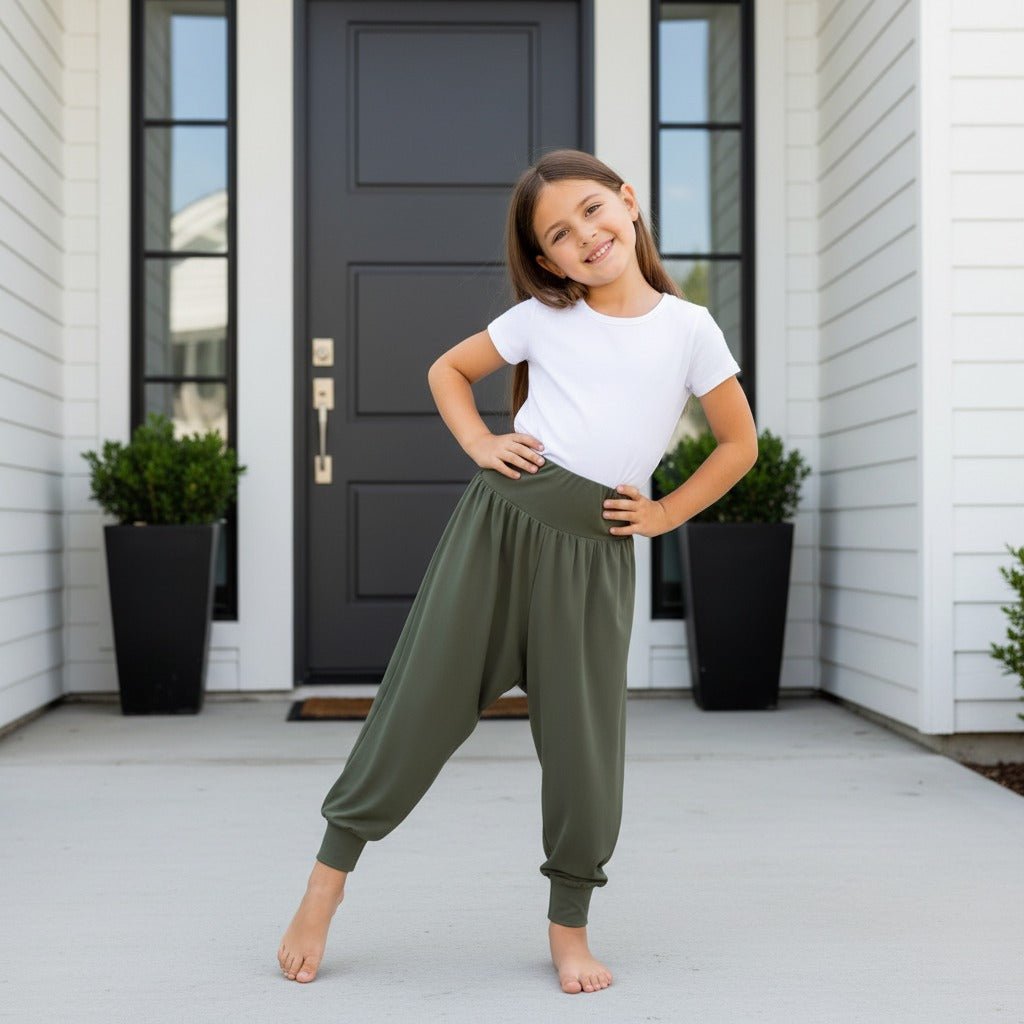 Kids Harem Loose Casual Baggy Sports Dancing Pants Girls Harem Children Trouser with Leg Cuffs Elasticated Waist UK 5 Years to 13 Years - LUXE DIVAKids Harem Loose Casual Baggy Sports Dancing Pants Girls Harem Children Trouser with Leg Cuffs Elasticated Waist UK 5 Years to 13 YearsLUXE DIVALUXE DIVAHaremTrouserKhaki5-6Kids Harem Loose Casual Baggy Sports Dancing Pants Girls Harem Children Trouser with Leg Cuffs Elasticated Waist UK 5 Years to 13 Years5 - 6 Yearskhaki