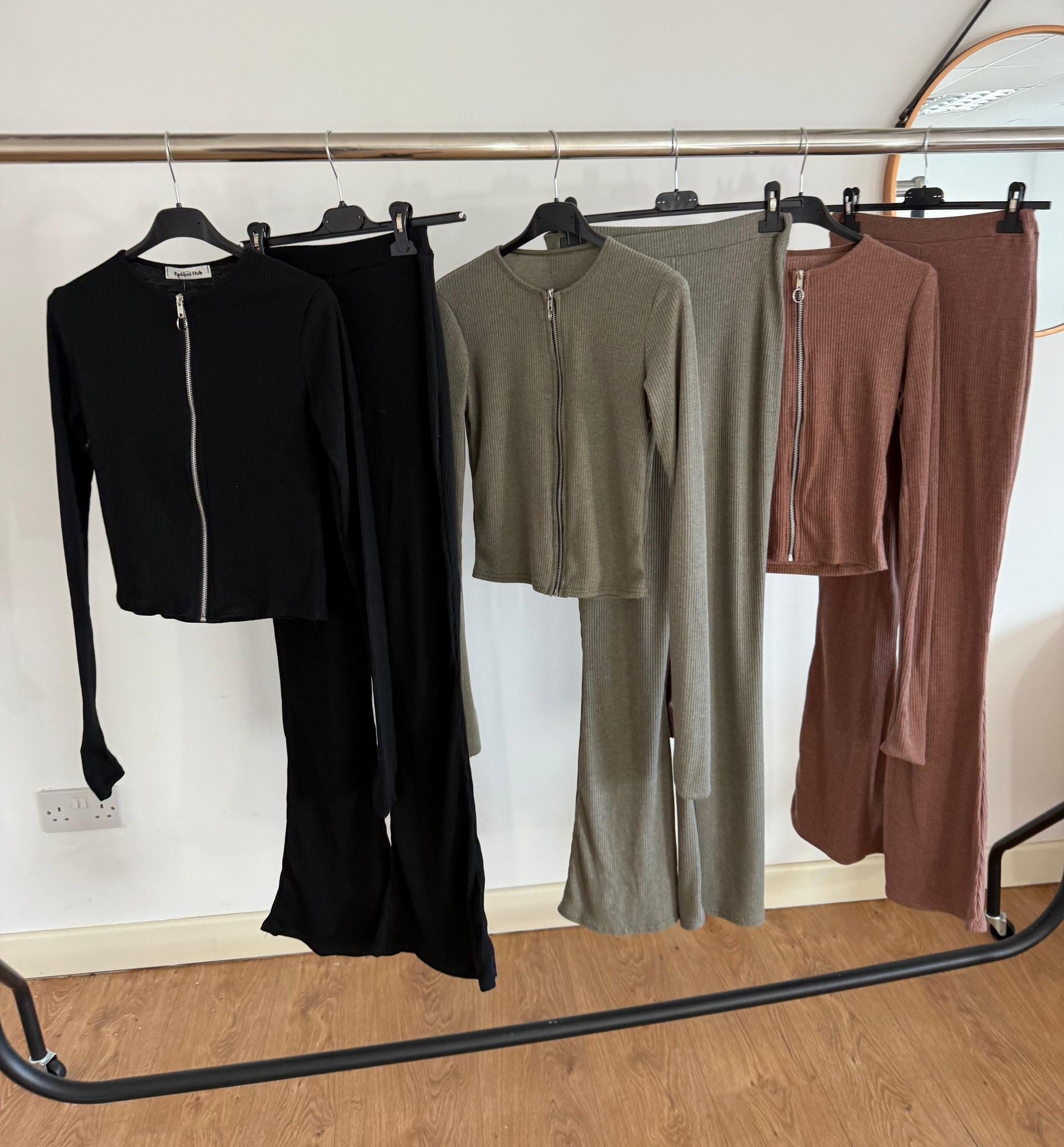 LUXE DIVA Ladies heavy Ribbed zipper two piece long sleeve top and flared trouser - LUXE DIVALUXE DIVA Ladies heavy Ribbed zipper two piece long sleeve top and flared trouserRibbed zipperLUXE DIVALUXE DIVALSRibZipTrouSetKhakiXSLUXE DIVA Ladies heavy Ribbed zipper two piece long sleeve top and flared trouserXSKhaki